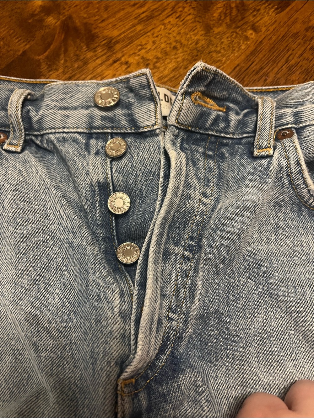 Agolde Parker Vintage Cut Off Short in Swap Meet Size 27 - Picture 8 of 14
